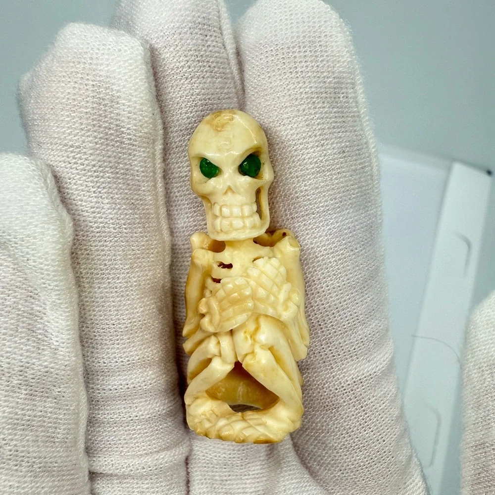 HAND CARVED Native American MOOSE ANTLER Skeleton With Emerald Eyes!